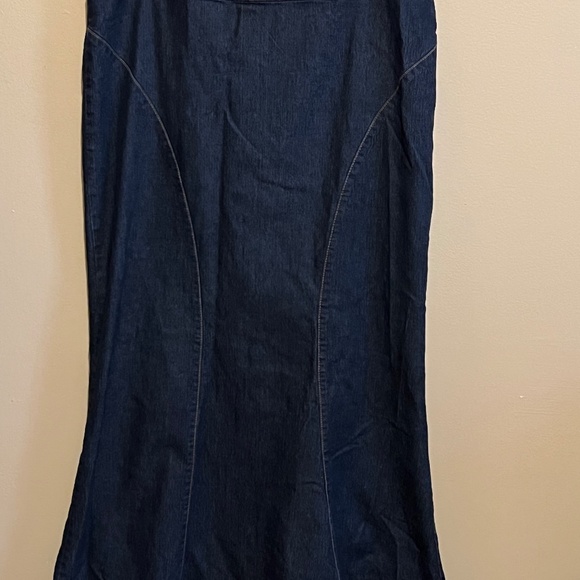 Bisou stretch Denim Jacket and skirt set size 12 - Picture 3 of 4